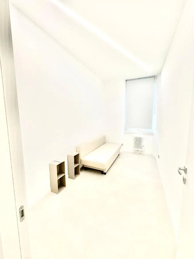 Apartment Be-C0 Centrale Luxury & Family Apt Milan Italy